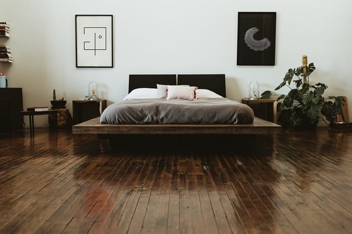 Photo of a luxury bedroom at an example of drug and alcohol rehab clinics
