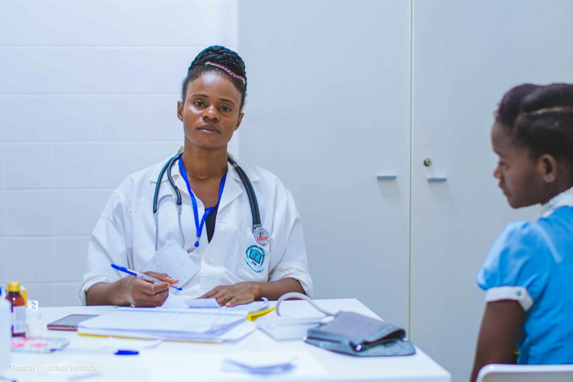 Doctor and patient discussing the consequences of Gabapentin addiction